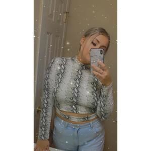 Meet your Posher, Dayane